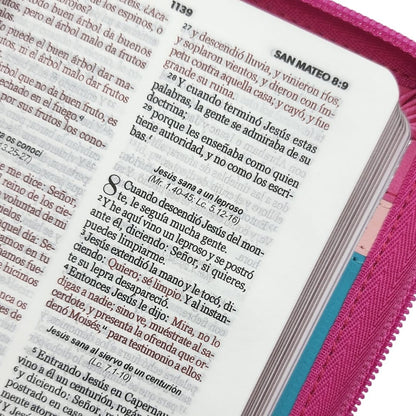 BIBLIA RVR1960 CON CIERRE TAMAÑO BOLSILLO - FLORES (TAPA IMITACIÓN PIEL)