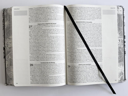 Biblia de Apuntes RVR 1960 Tapa dura, Blanco y negro con flores